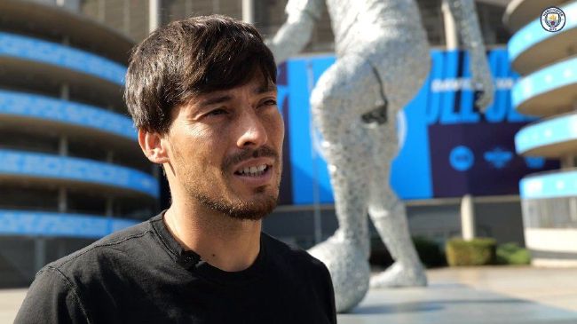 美艳ts调教直男喝尿